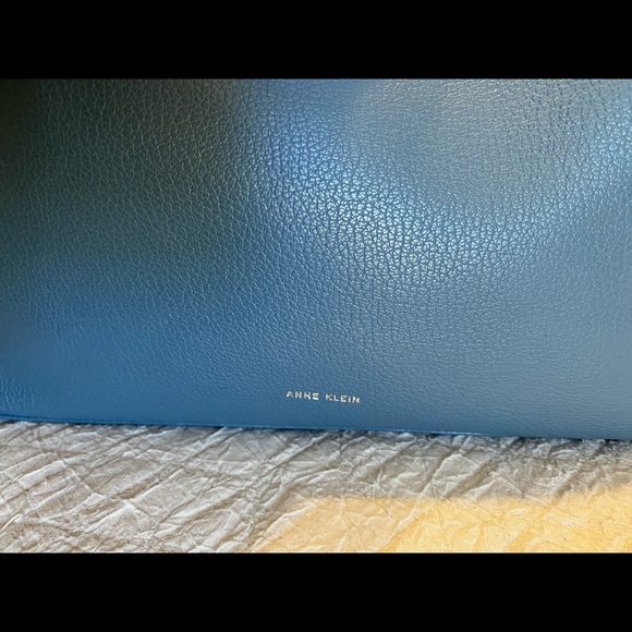 NWT Anne Klein Blue Hobo Purse - Picture 4 of 7